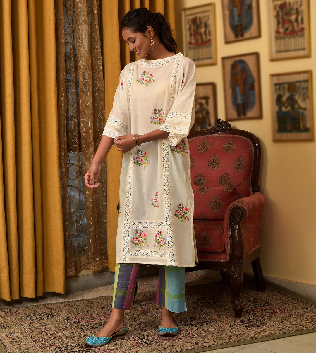Raass Off-White Pretty Cotton Kurta with Checkered Pant Set