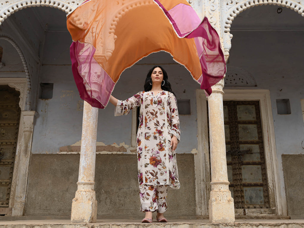 Floral Pakistani Style Georgette Kurta Set