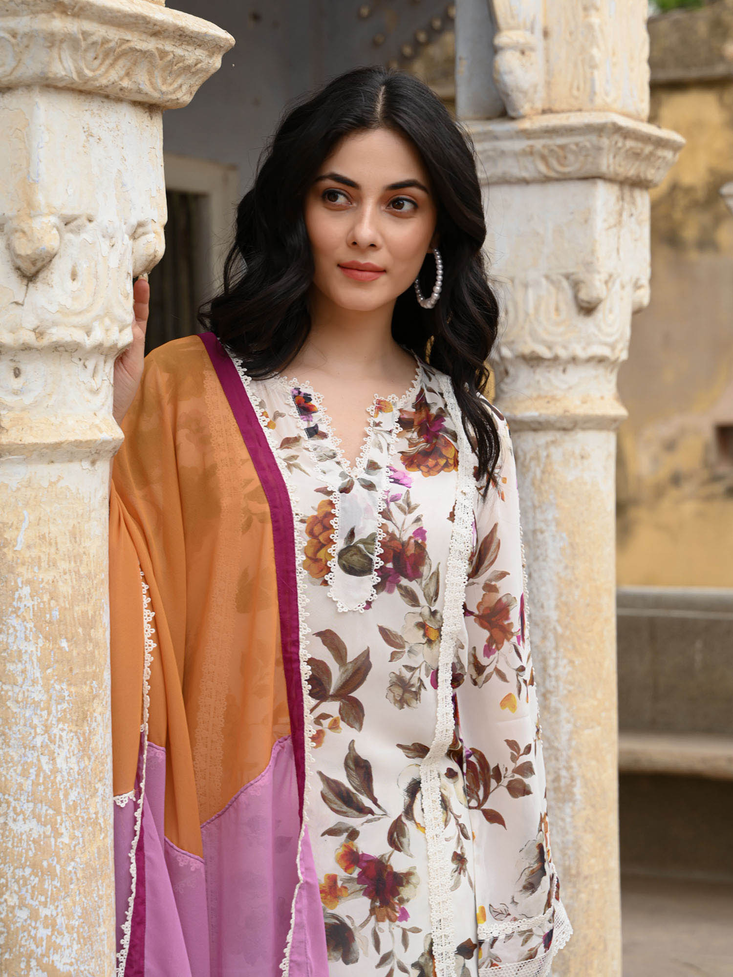 Floral Pakistani Style Georgette Kurta Set