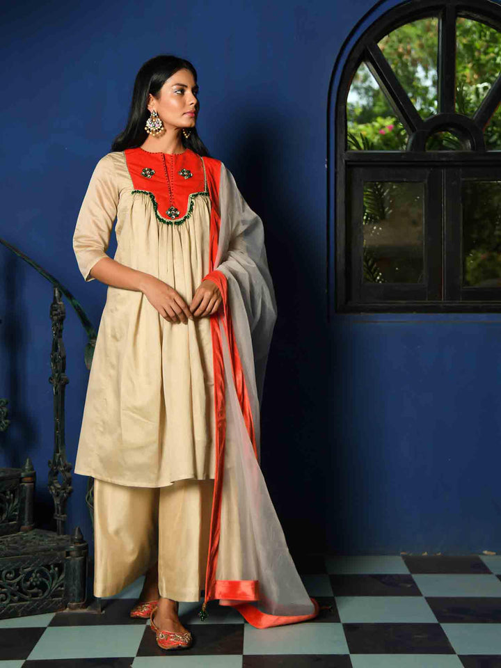 Day to Dusk kurta Pant & Dupatta set
