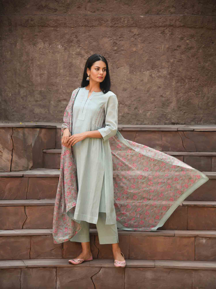 Drool on the Cool cotton kurta pant & dupatta set