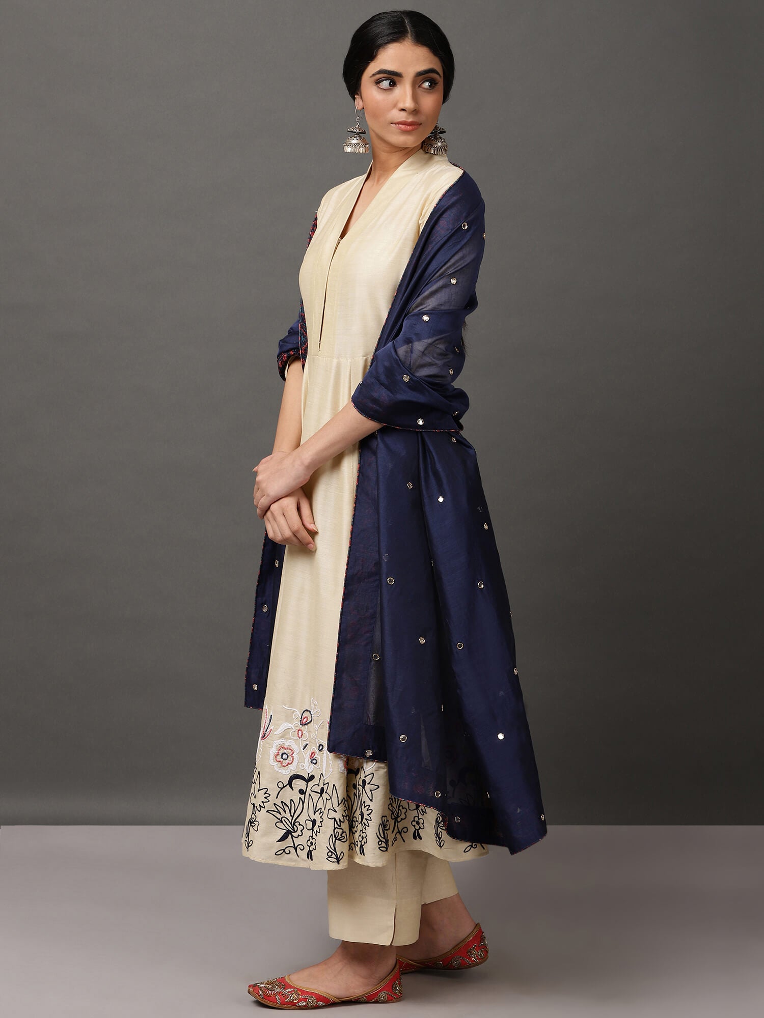 Off White Art Silk Kurta With Pant & Dupatta