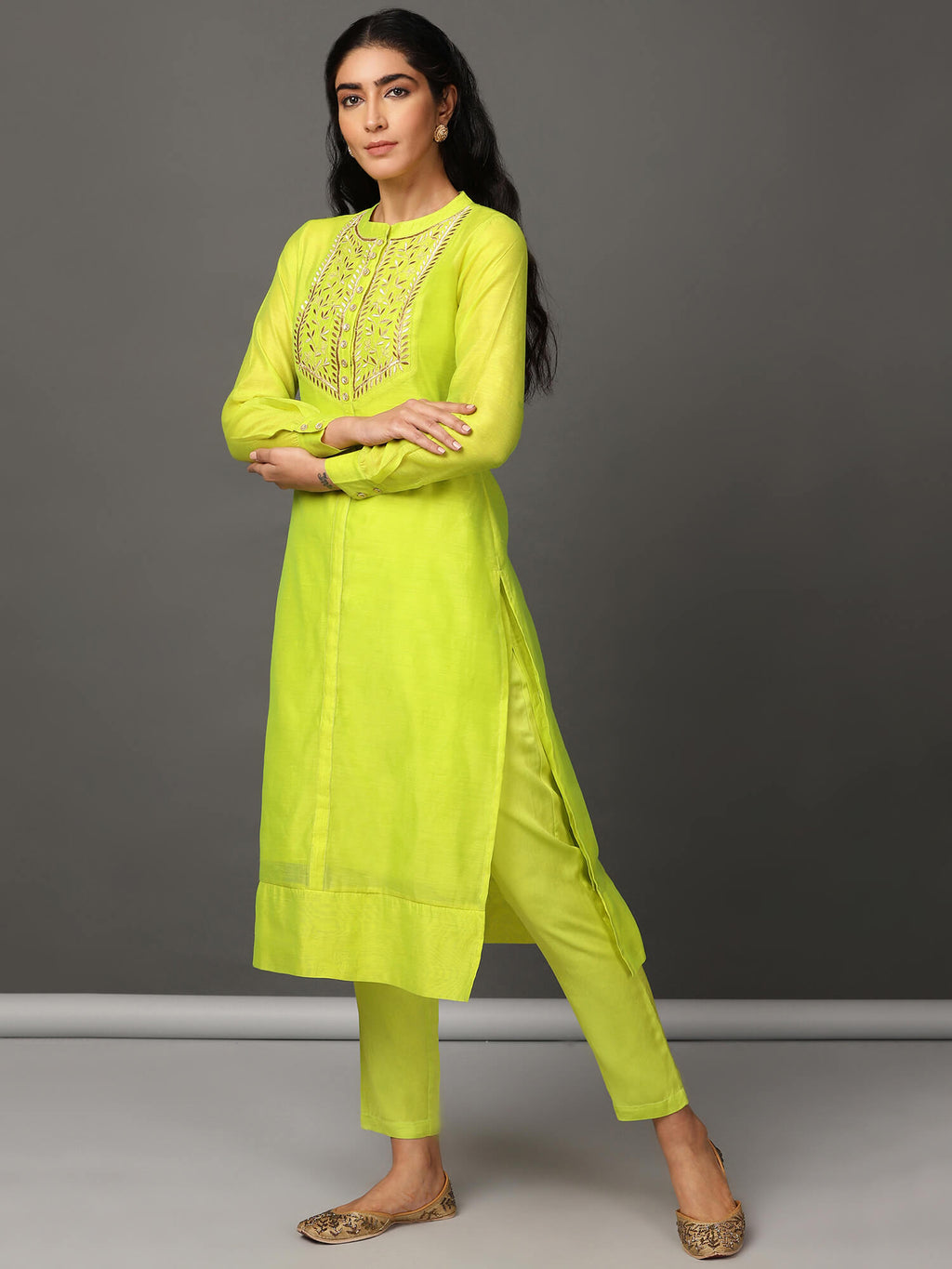 Chanderi Embroidered Kurta & Pant Set