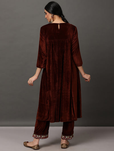 Toasted Coconut Velvet Embroidery Kurta With Pant