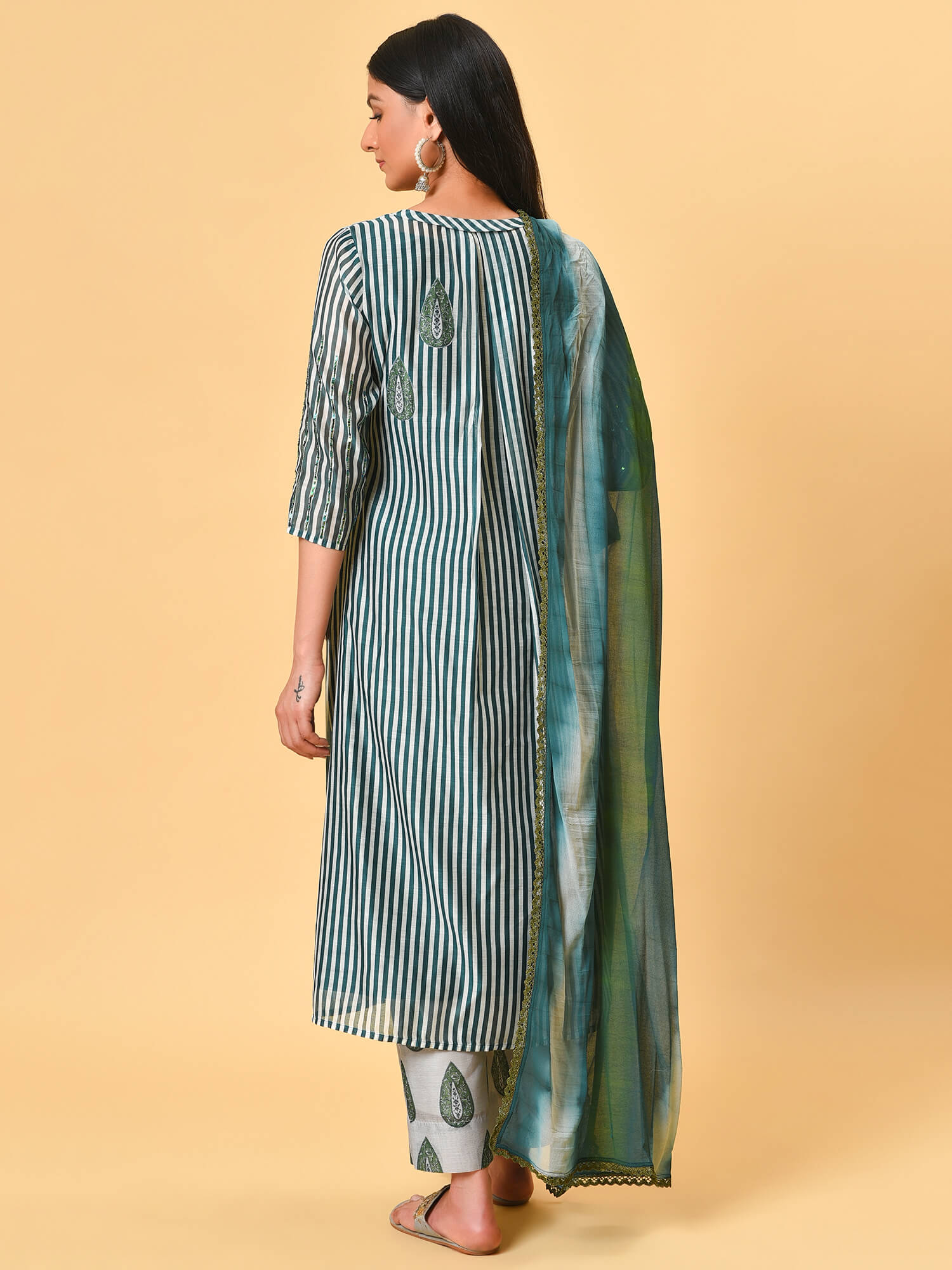 Stripe & Print Kurta- Pant & Dupatta Set