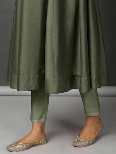 Olive Chanderi Kurta, Pants & Net Dupatta Set