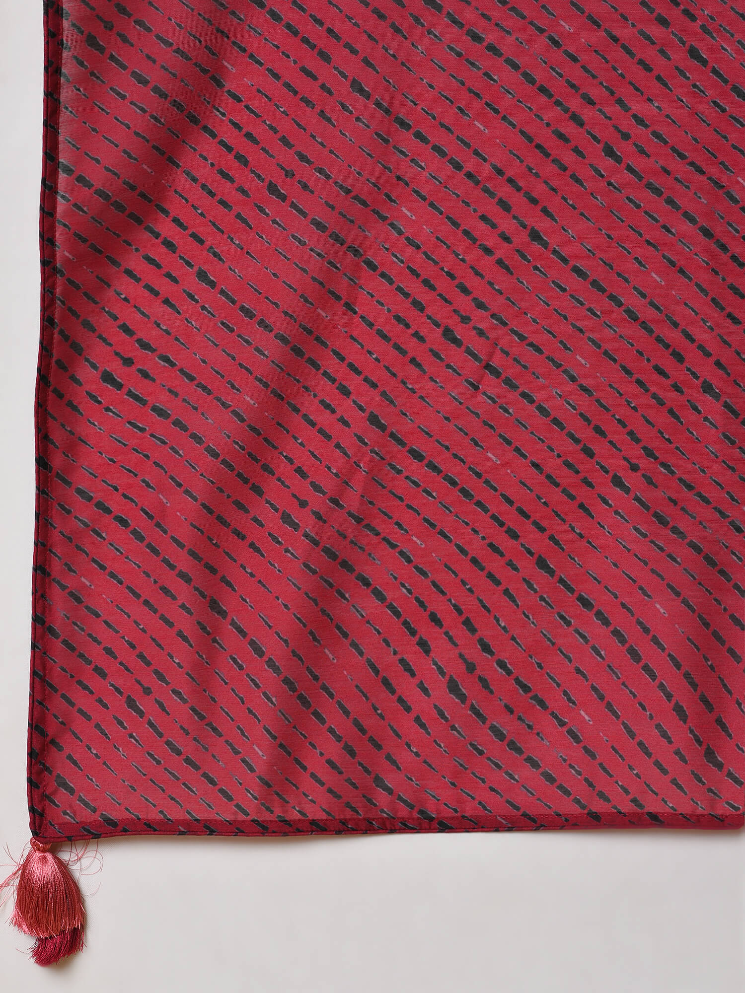 Maroon Shibori chanderi kurta and pant with dupatta