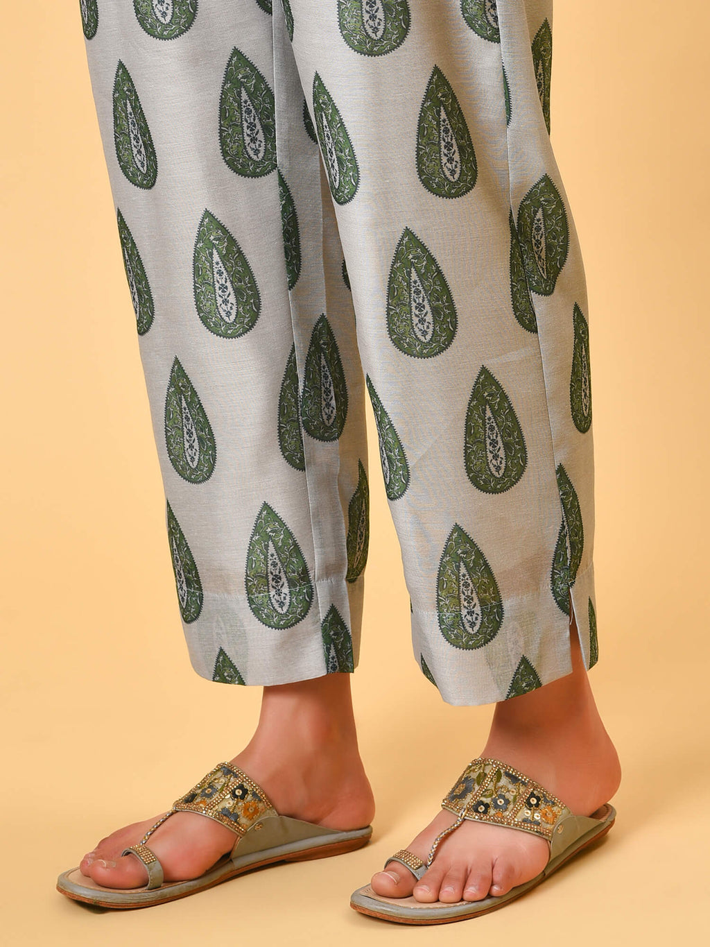 Stripe & Print Kurta- Pant & Dupatta Set